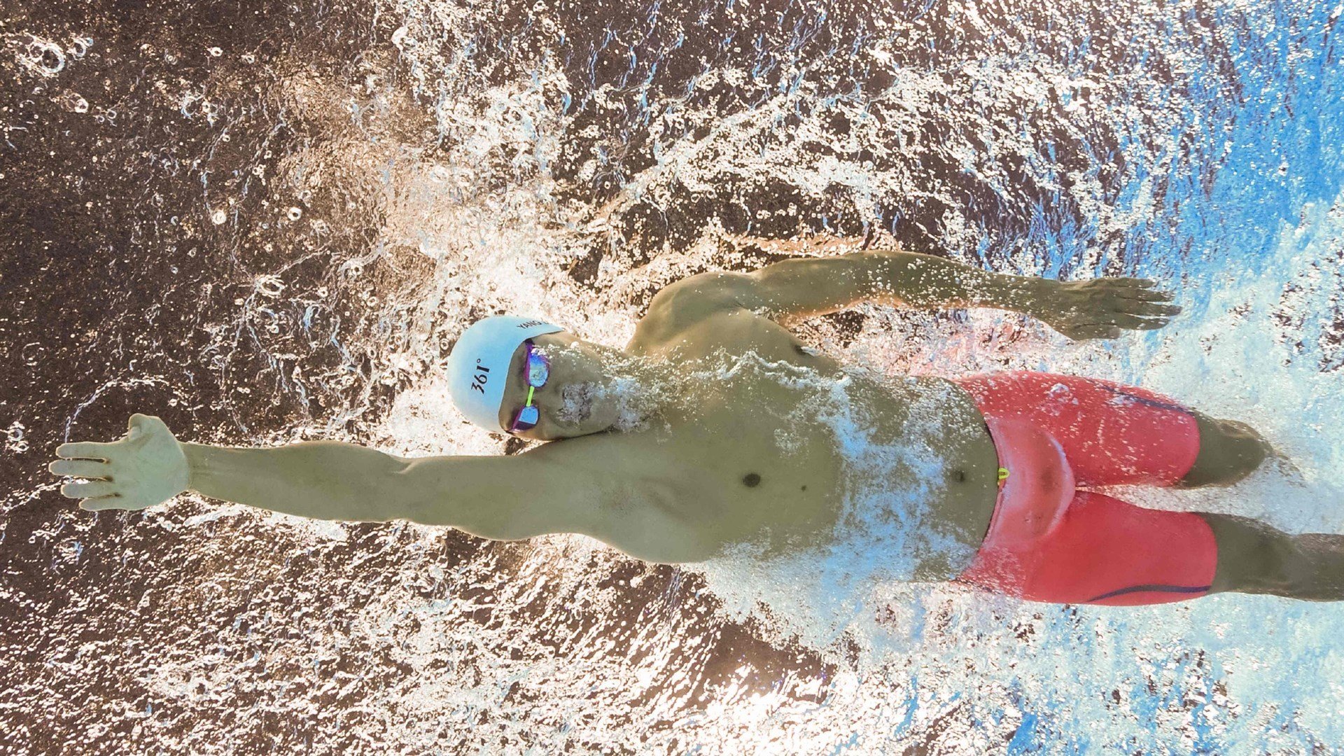 _双打比赛激烈交锋，橙色沙滩上的精彩对决_，双打比赛是什么意思